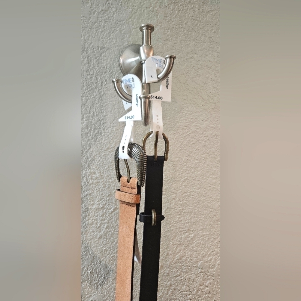 NWT 2-for-1 Leather Belts Time and True Black and Cognac size Large